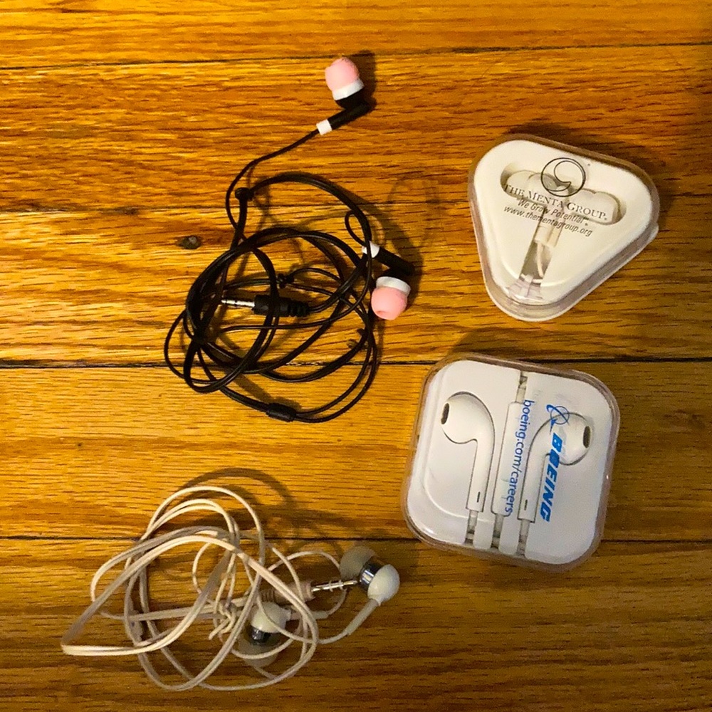 🎧 FREE+ headphones 🎧